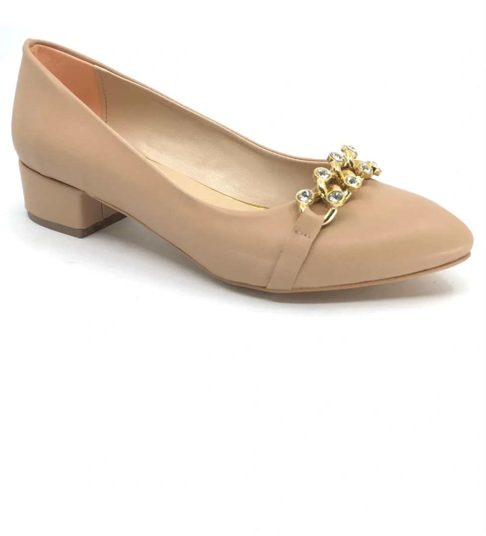 Mehtap Kısa Topuk Taş Toka Detaylı Kadın Klasik Ayakkabı model görseli