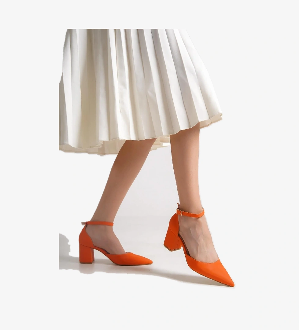 Rebone Turuncu Bilekten Bantlı Stiletto Kalın Topuklu Ayakkabı - Görsel 1