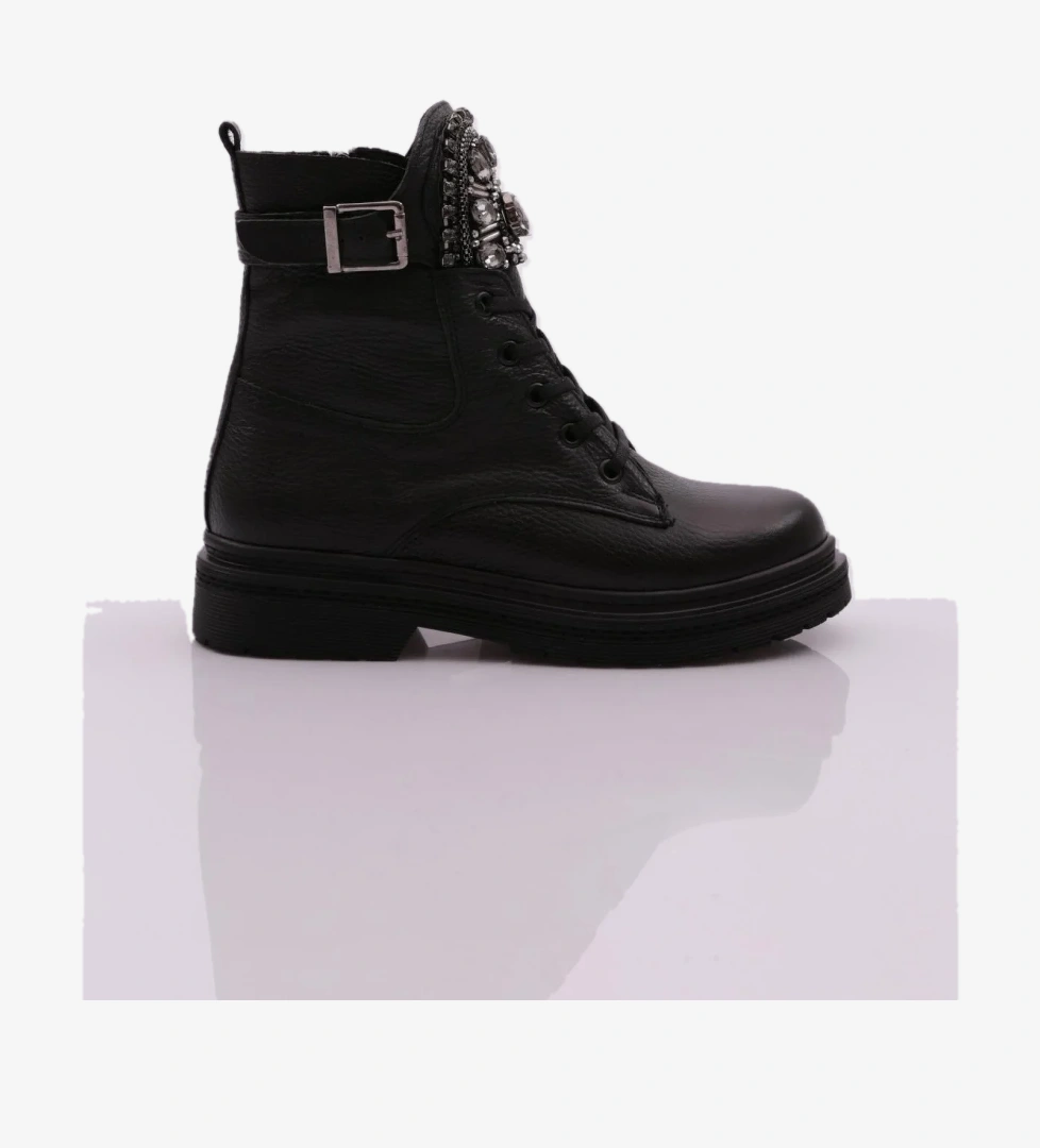 Dgn 0522-22K Kadin Kristal Taş Tokali Postal Bot model görseli