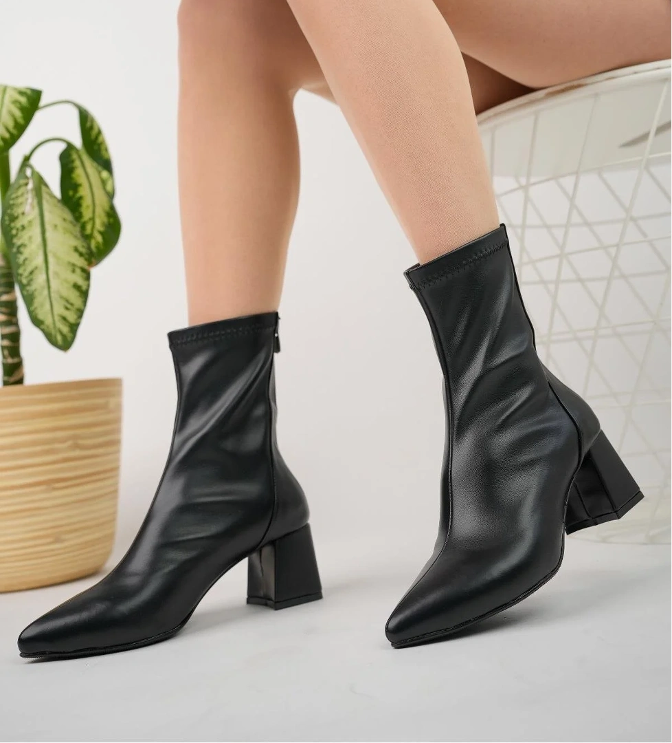 DARJA Garantili Sivri Burun Arkadan Fermuarlı Kadın Topuklu Bot