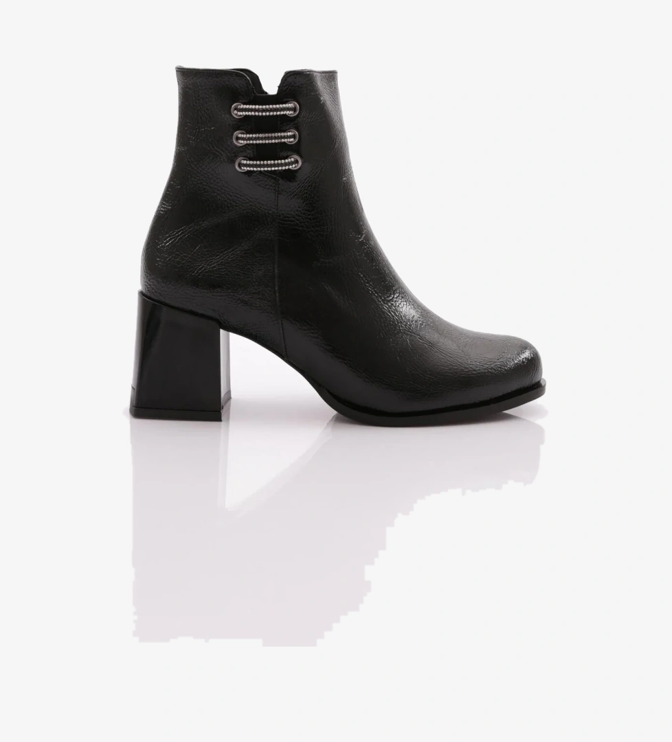 Dgn 705 Kadin Topuklu Bot model görseli