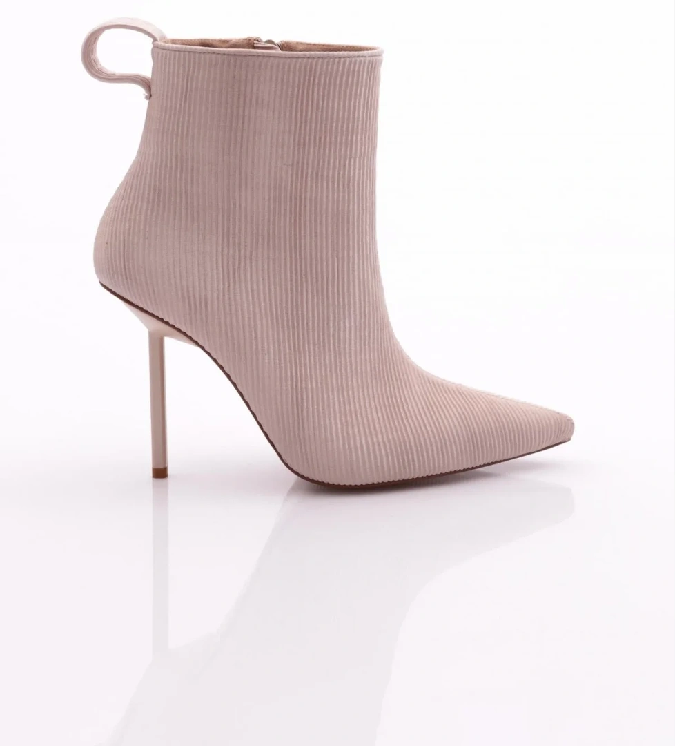 Dgn 8017 Kadin Arkasi Lastikli Topuklu Bot model görseli