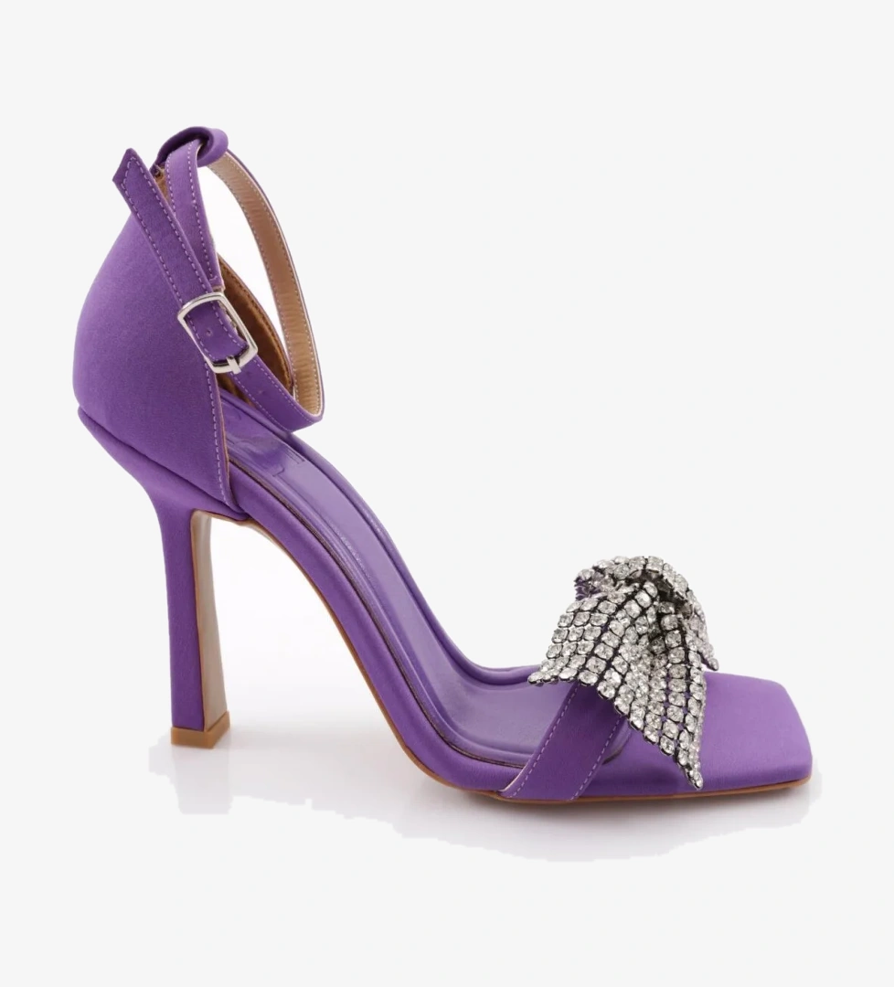 2029 Kadin Silver Taş Fiyonklu Bilekten Kemer Bağlamali Arkasi Kapali Topuklu Sandalet