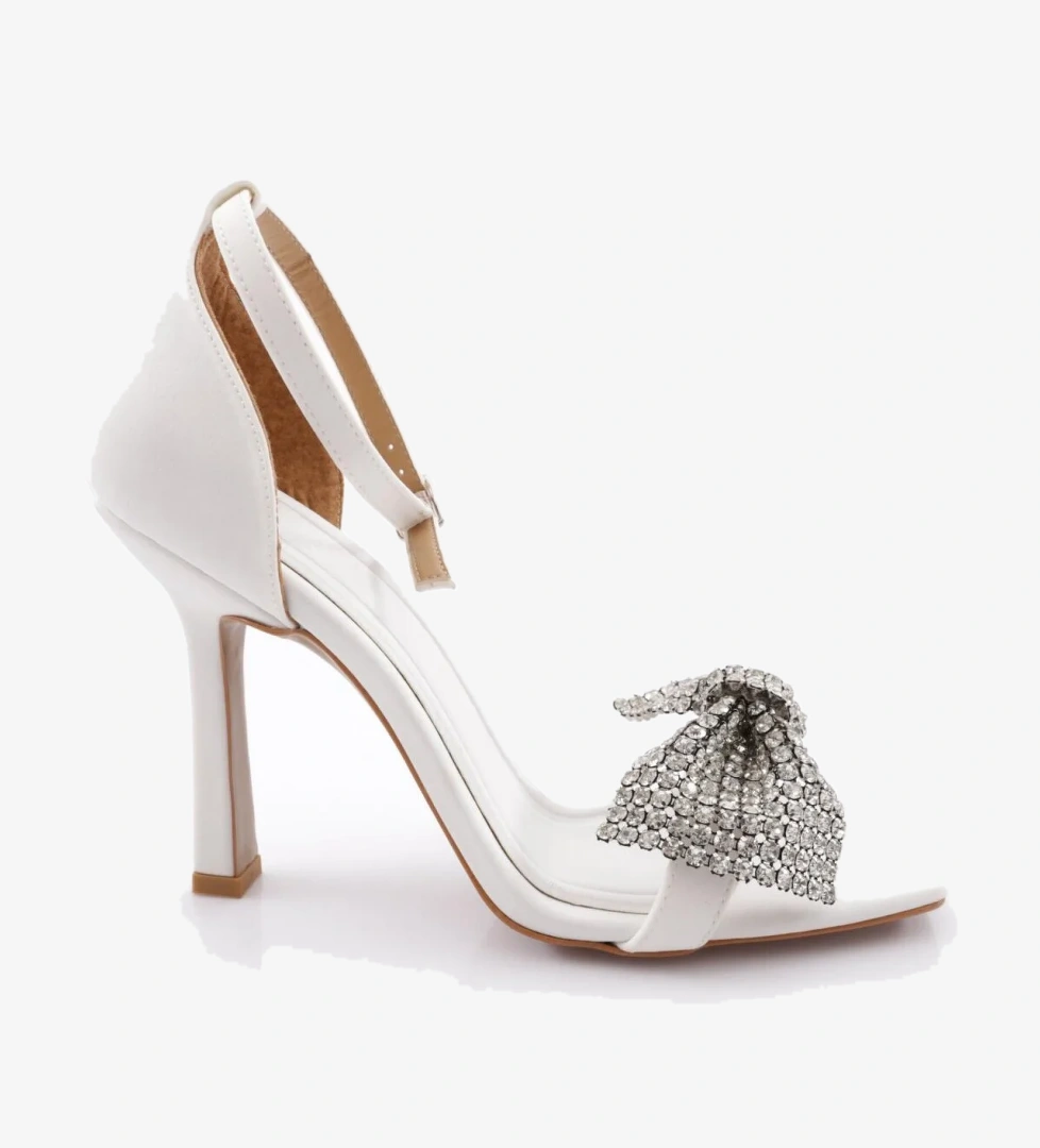 2029 Kadin Silver Taş Fiyonklu Bilekten Kemer Bağlamali Arkasi Kapali Topuklu Sandalet