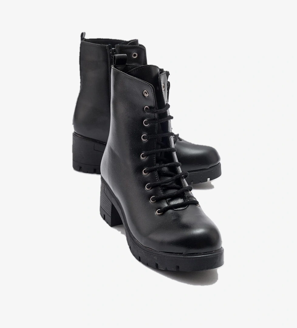 Ccway Kaydırmaz Taban Kadın Topuklu Bot SİYAH CİLT model görseli