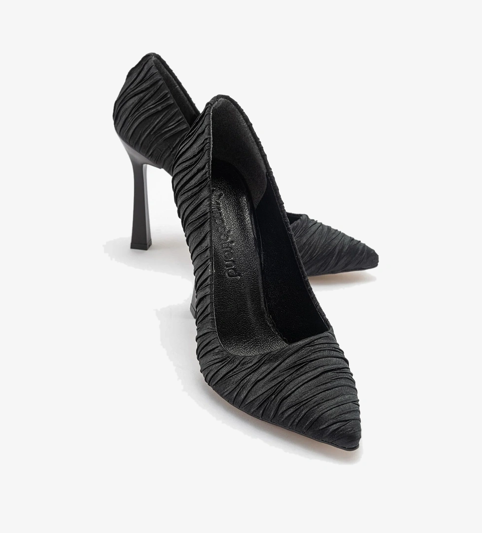 Kadın Stiletto Ayakkabı SİYAH KIRIŞIK SATEN
