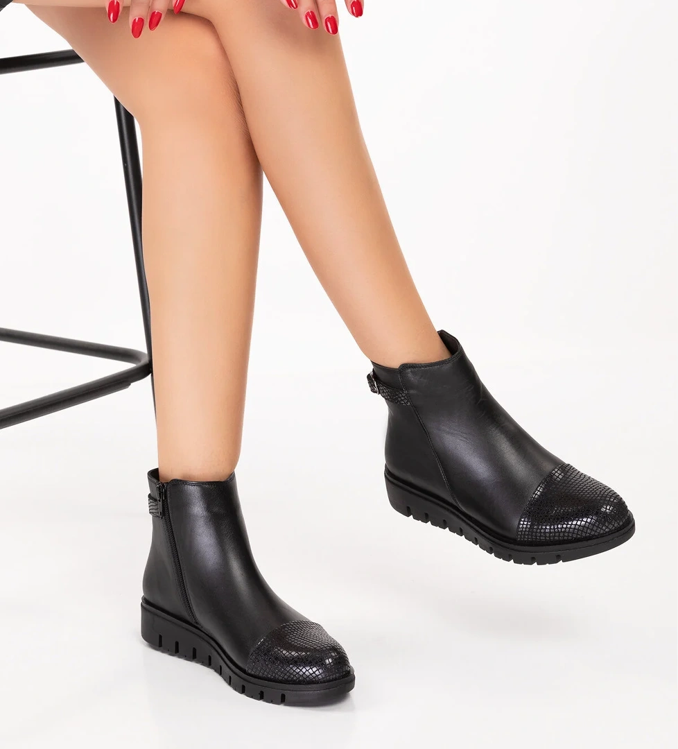 Gondol Kadın Hakiki Deri Petek Detaylı Bot elnr.1450