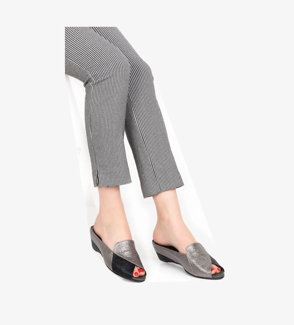 Gondol Hakiki Deri Kadın Kombin Şık Ev Terliği mik.900