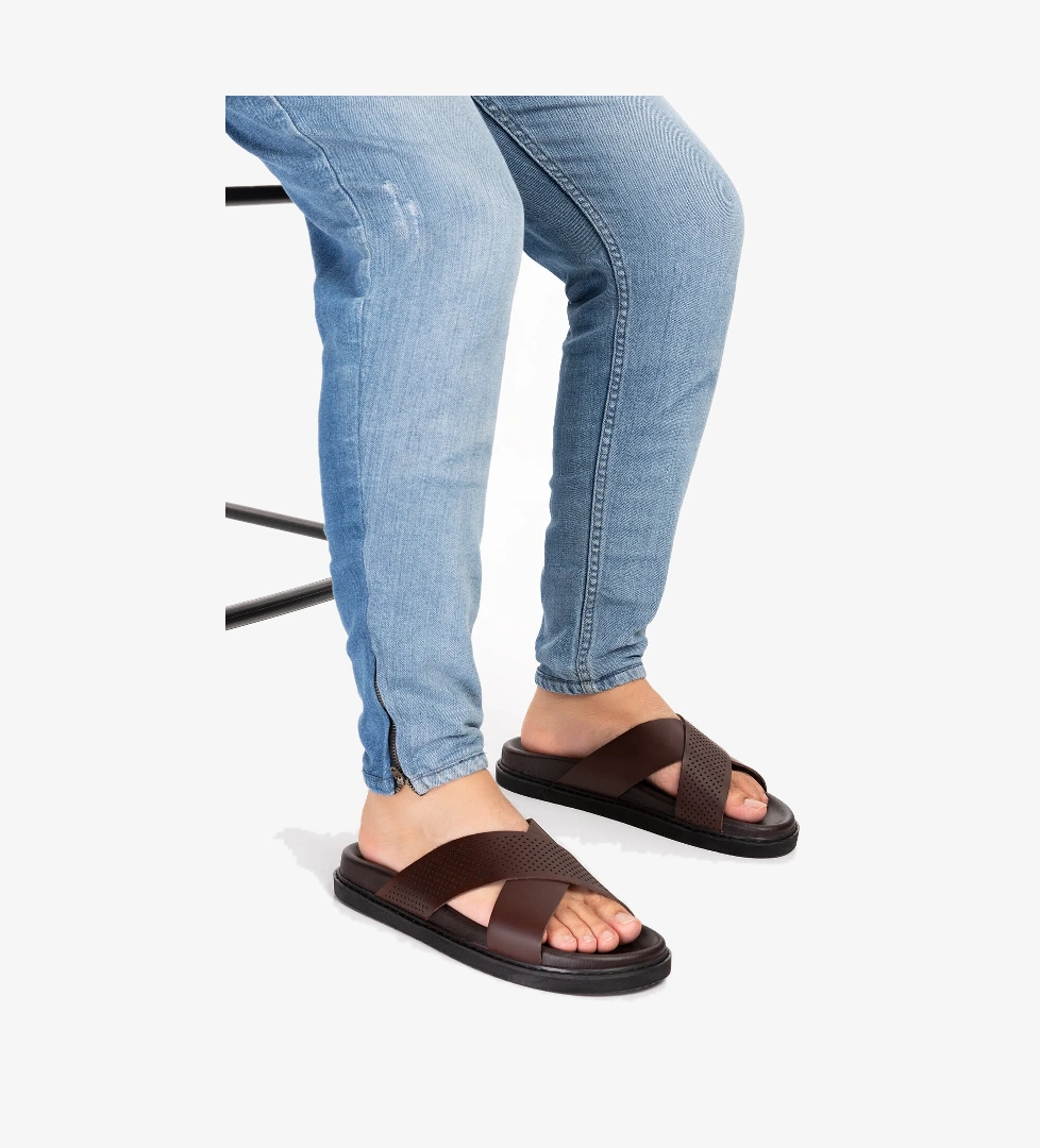 Gondol Kundura Gondol Erkek Hakiki Deri Çapraz Bant Klasik Terlik esm.2024 model görseli