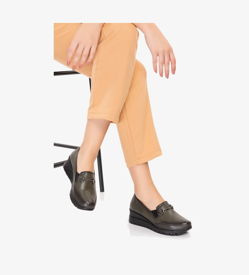 Gondol Kadın Hakiki Deri Anatomik Taban Tokalı Casual Ayakkabı pyt.6210