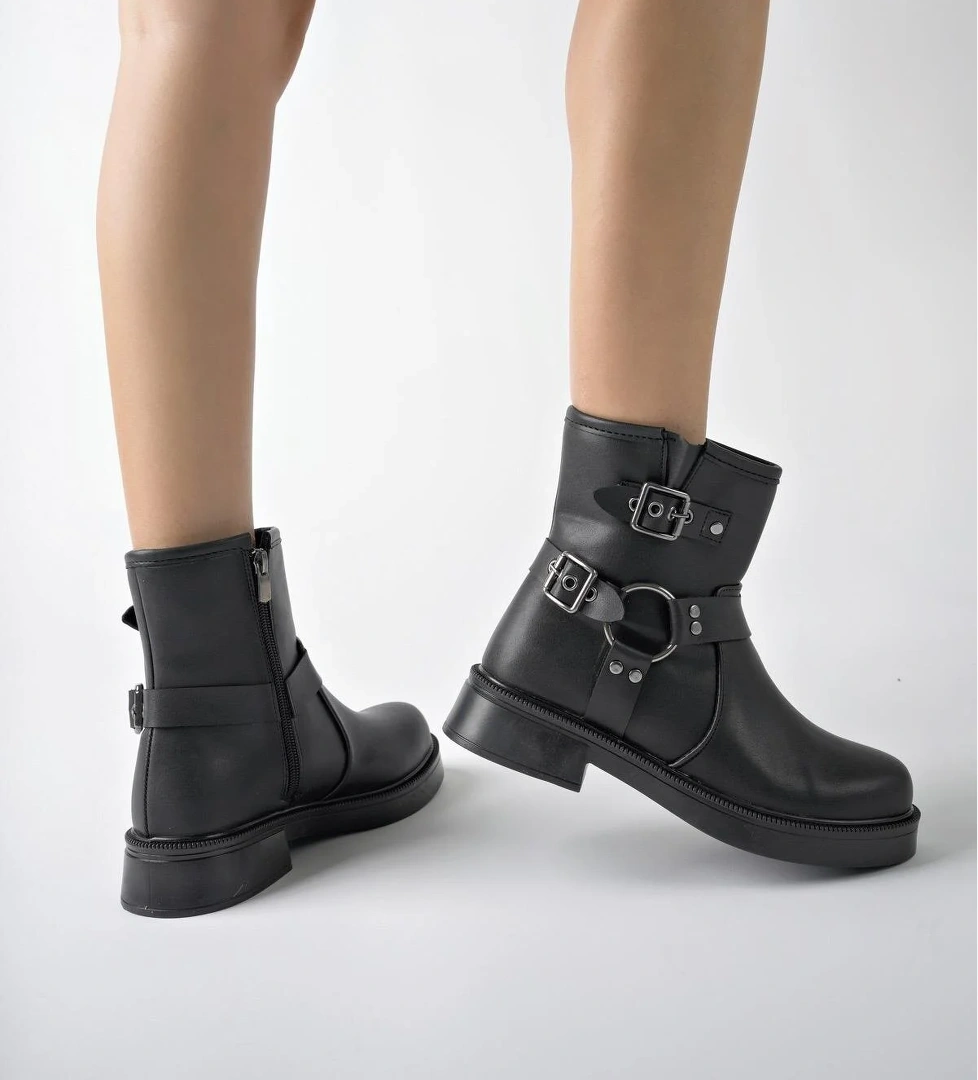 OSHO Garantili Fermuarlı Kemer Detaylı Kadın Kışlık Bot