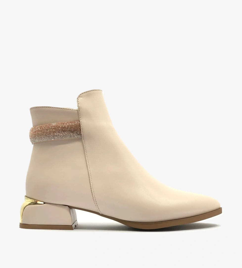 Bilek Taşlı Klasik Düz Taban Kadın Bot