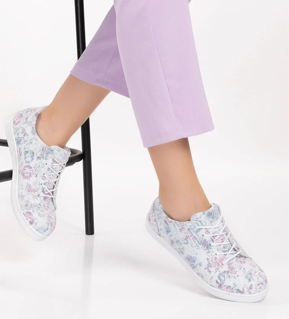 Gondol Kadın Hakiki Deri Desen Detaylı Günlük Rahat Ayakkabı gnd.109