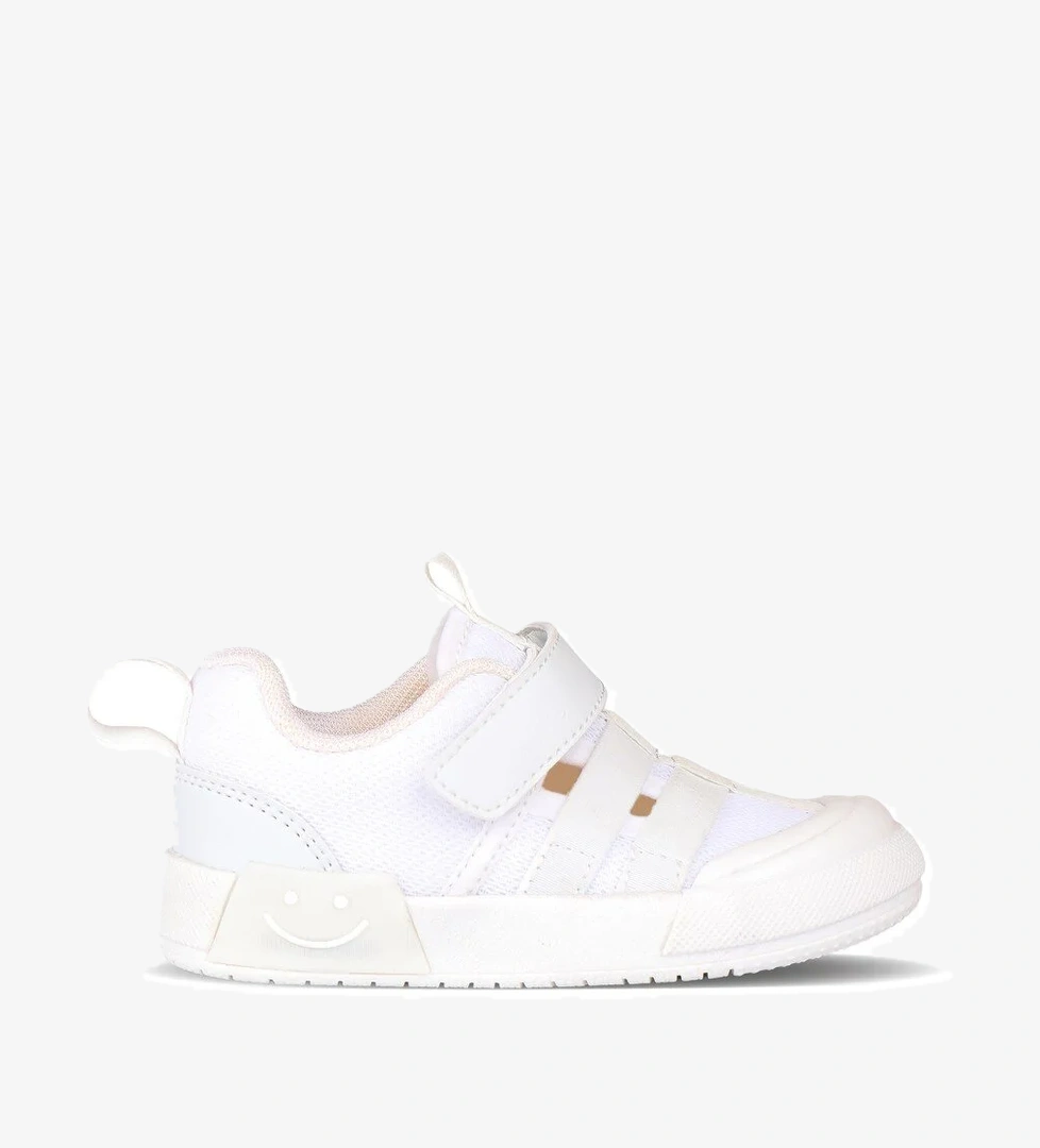 Vicco Momo Işıklı Ortopedik Çocuk Spor Ayakkabı Beyaz model görseli