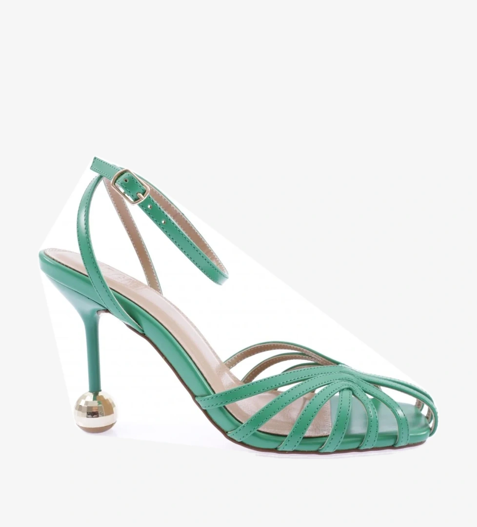 9092-22Y Kadin Köşeli Burun Bilekten Bağlamali Kadeh Topuklu Ayakkabi