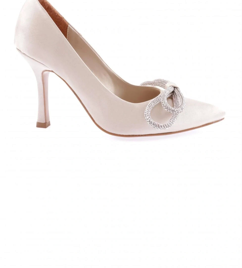 5755-424 Gümüş Fiyonk Tokali Sivri Burun Kadin Topuklu Ayakkabi