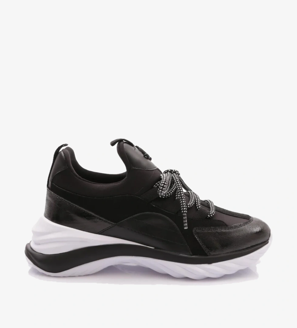 Dgn 080 Kadin Bağcikli Yüksek Taban Spor Ayakkabi model görseli