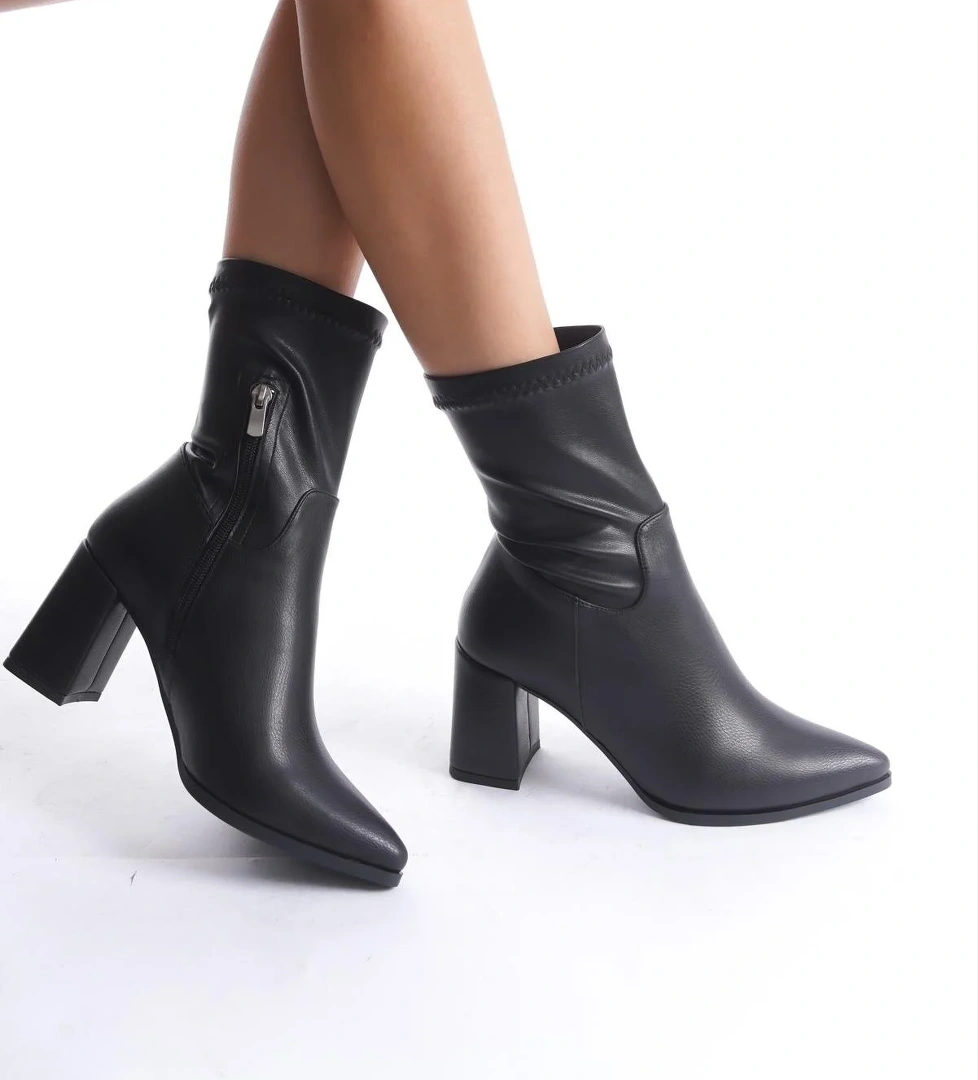 Modabuymuş Peko Siyah Acı Kahve Kalın Rengi Streç Esnek Günlük Topuklu Kadın Bot model görseli