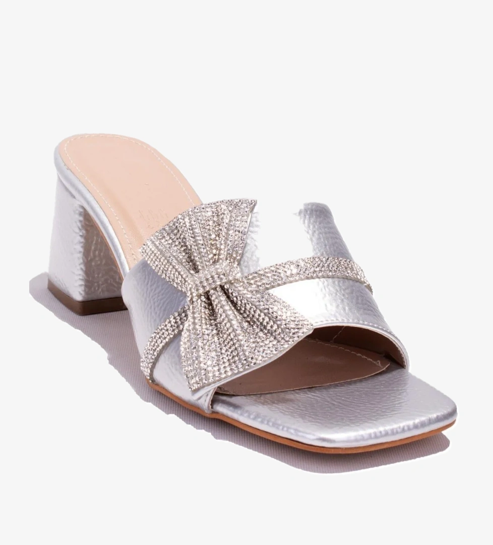 DZA07-1221101 Gümüş Rugan Abiye Topuklu Kadın Terlik