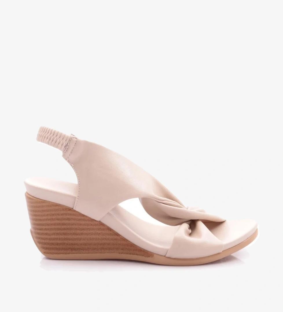 Dgn 1048-22Y KADIN DOLGU TABAN ÇAPRAZ BANTLI SANDALET model görseli