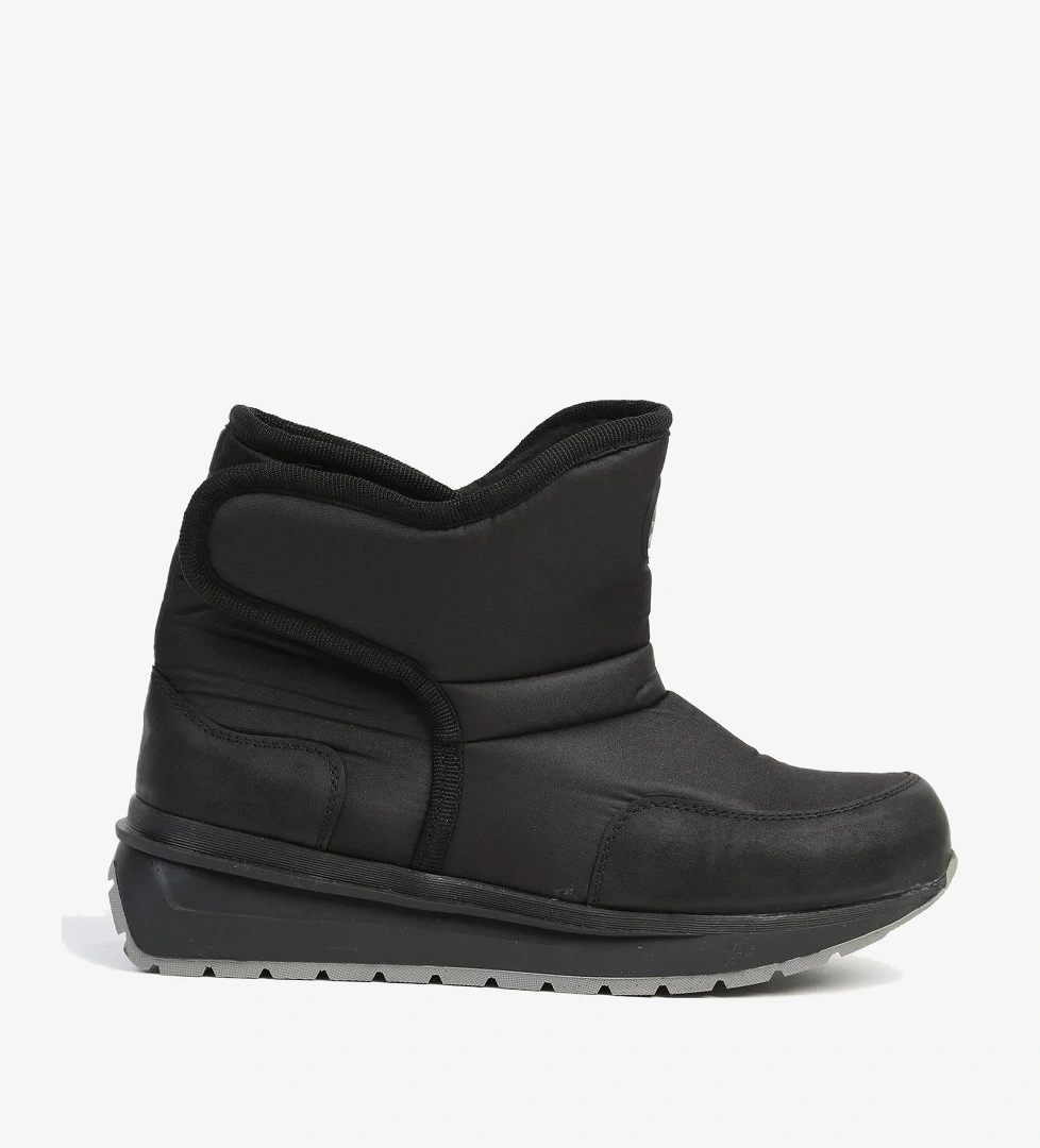 Benetton ® | BN-50038 - 3256 Siyah - Kadın Bot model görseli