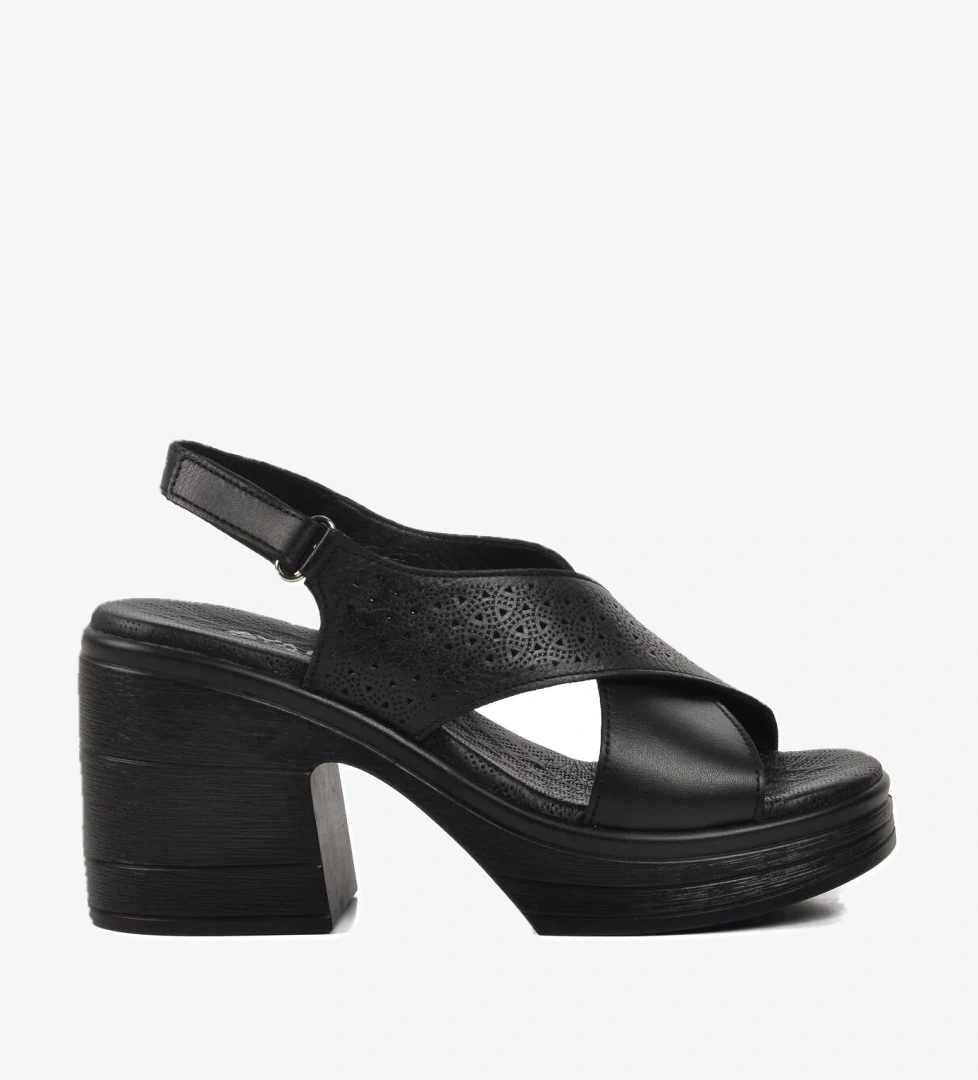 523001 Siyah Hakiki Deri Kadın Topuklu Sandalet