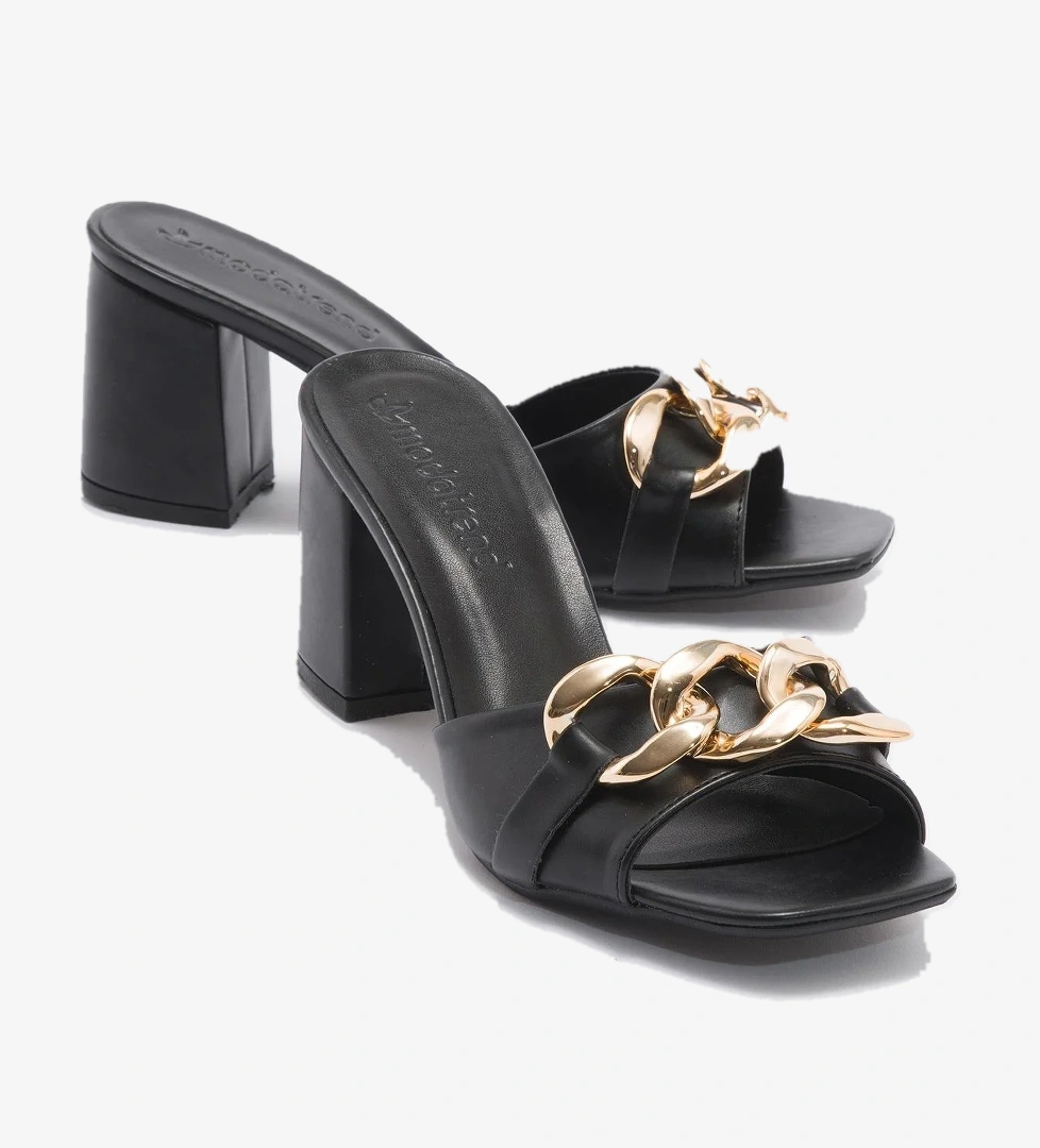 Ccway Kadın Tokalı Terlik Ci̇lt model görseli