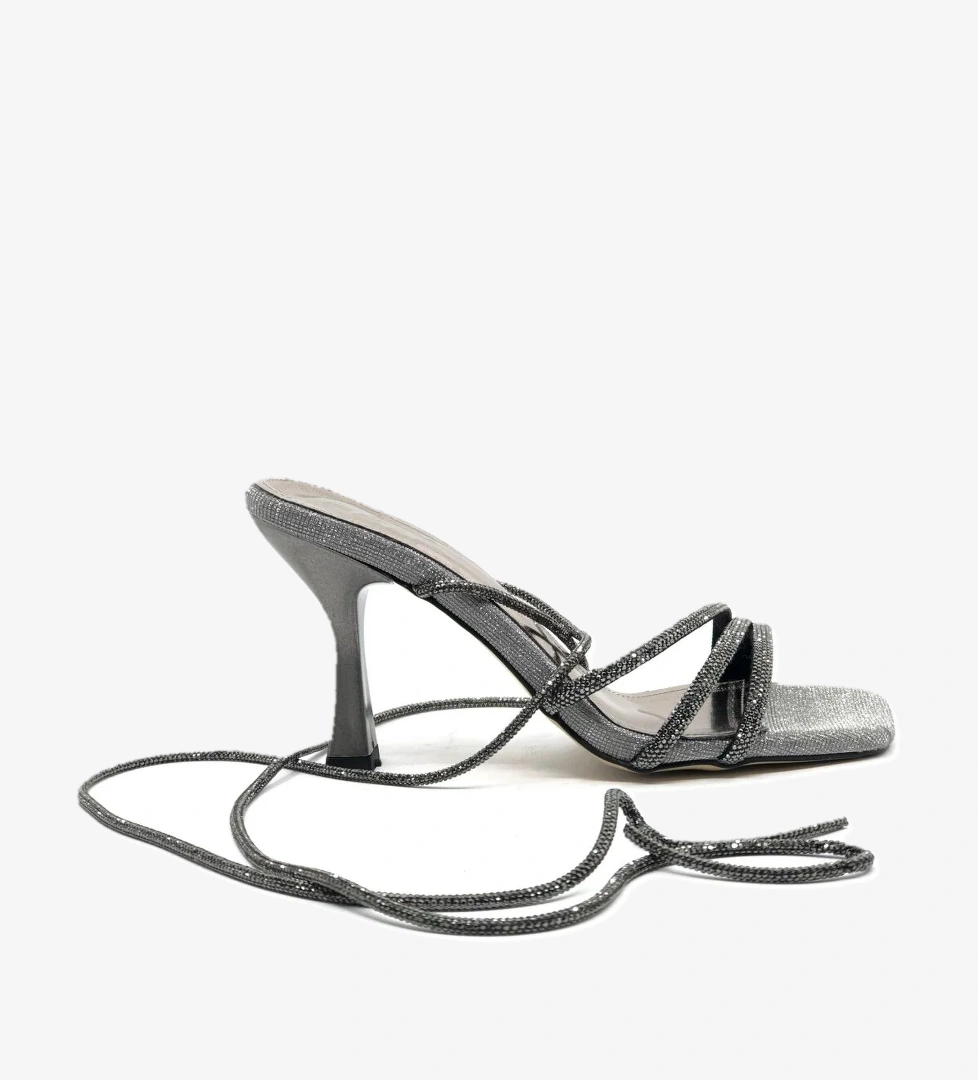 Üç Şerit Taş Bilek Bağlamalı Topuklu Kadın Abiye Ayakkabı