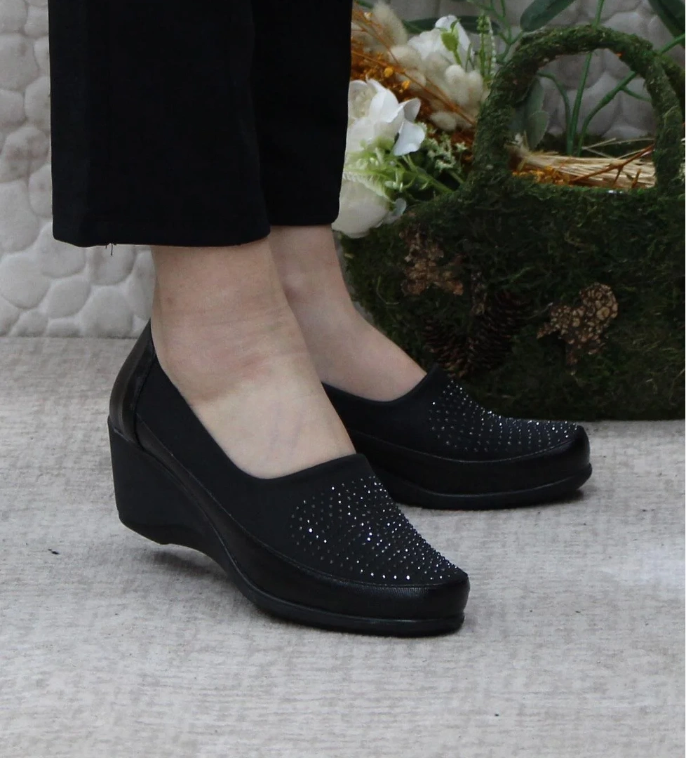 Fort Nfx 42016 Siyah Hafif Rahat Dolgu Taban Şık Kadın Günlük Ayakkabı model görseli