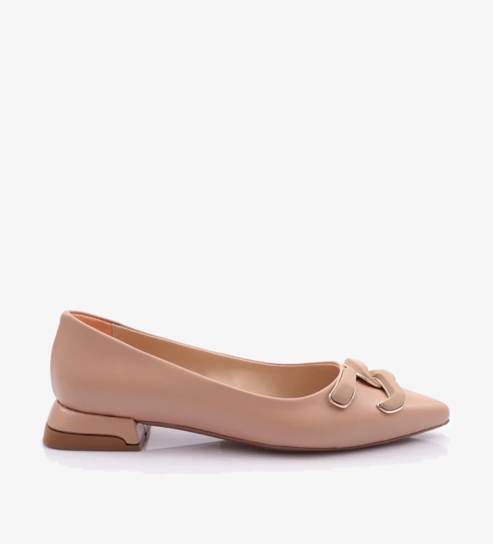 2606 Kadin Sivri Burun Metal Tokali Babet