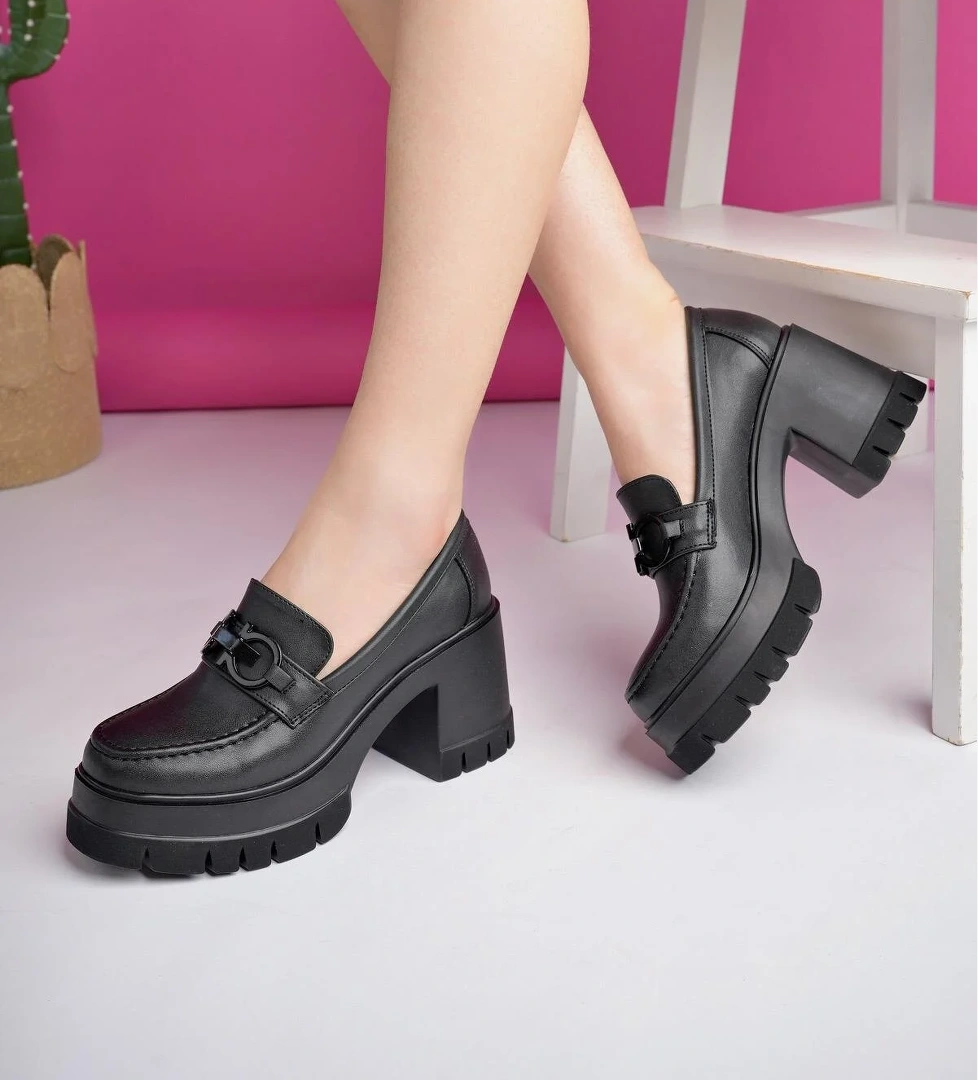 VALENCİA Garantili Kadın Kalın Topuklu Yuvarlak Burunlu Metal Tokalı Loafer Günlük Ayakkabı