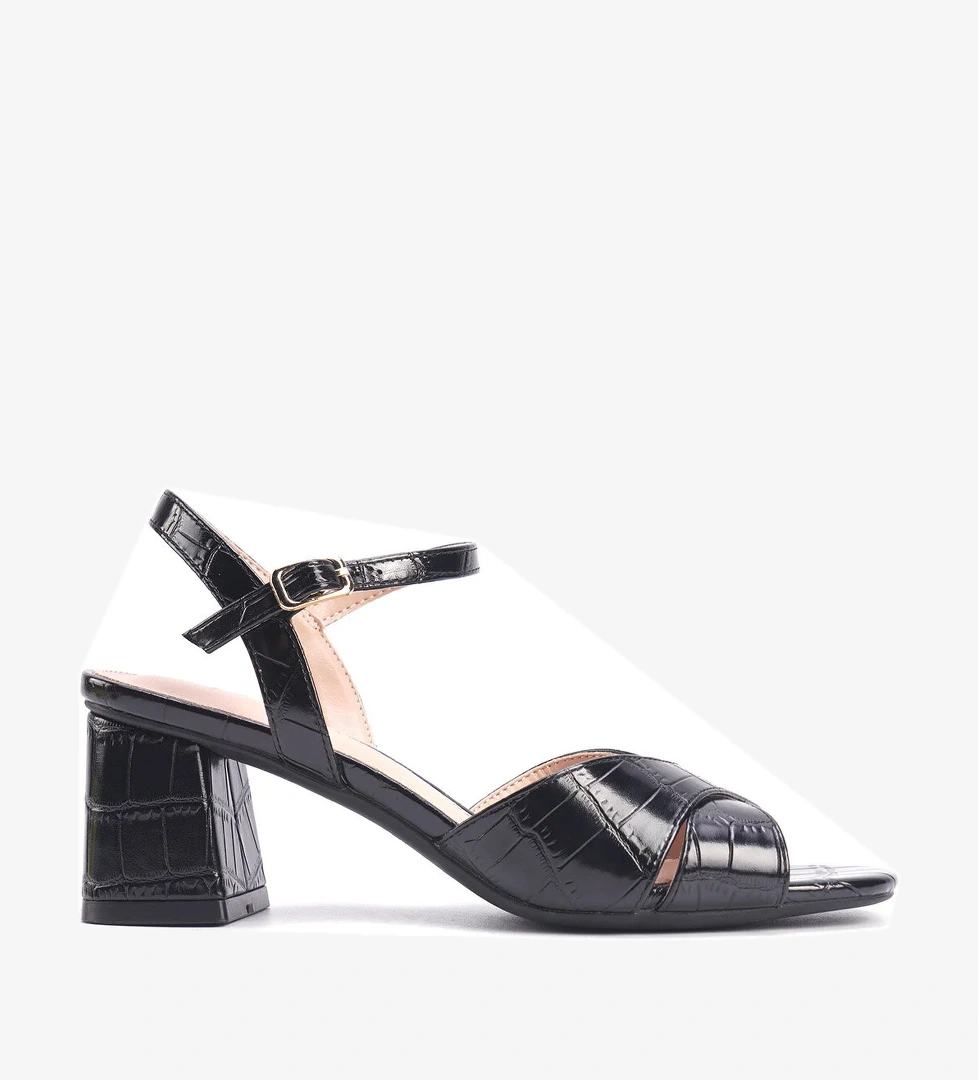 Nine West NASIME2 4FX Siyah Kadın Comfort Sandalet model görseli