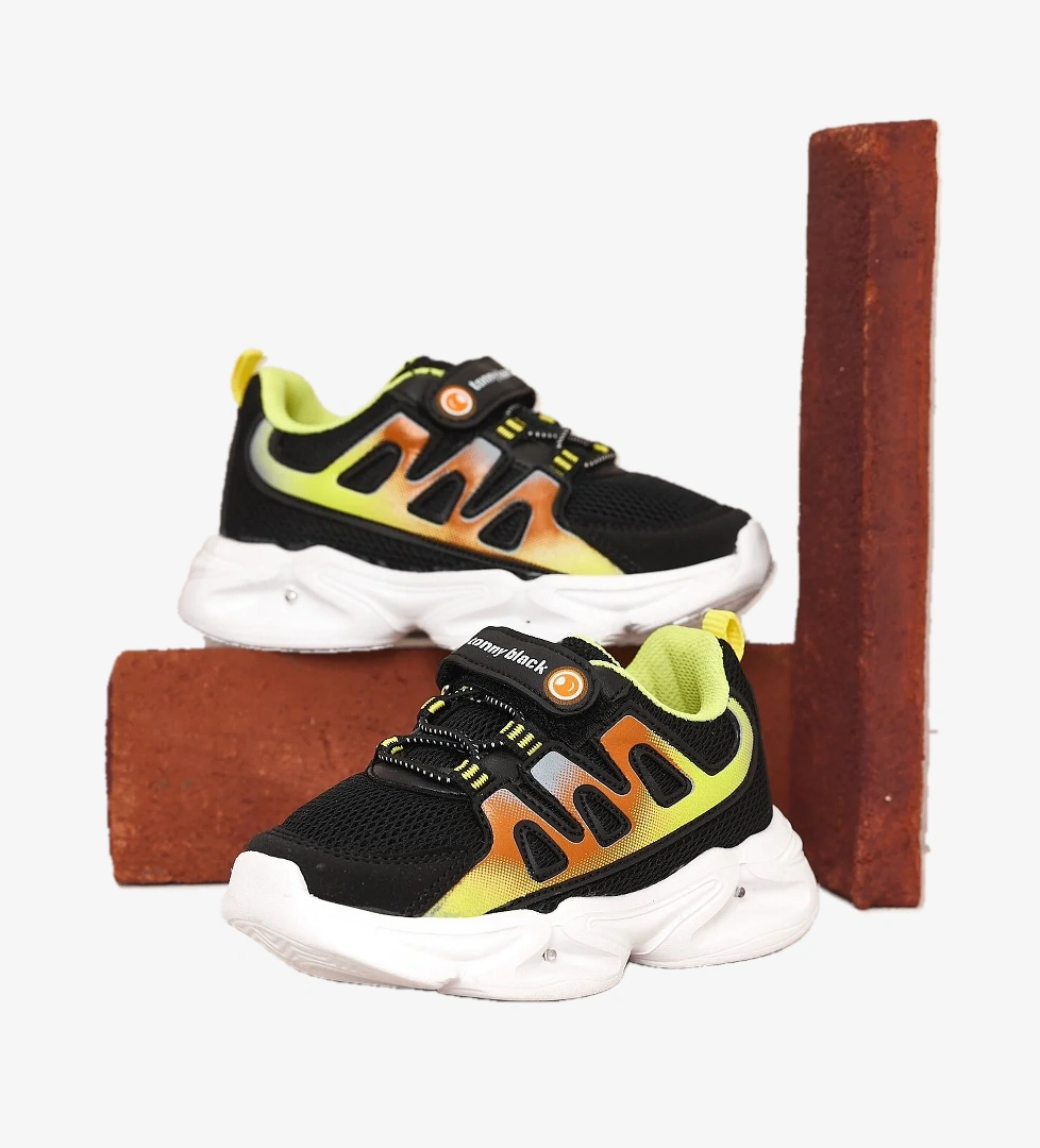 Çocuk Unisex Siyah Sarı Rahat Kalıp Işıklı Cırtlı Ayakkabı - Görsel 1