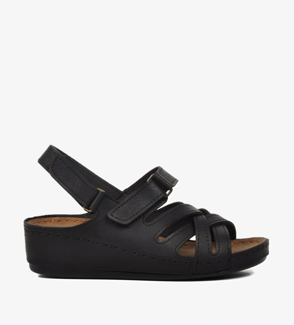 09-985 Siyah Kadın Dolgu Topuk Sandalet