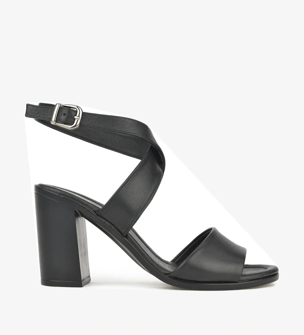 Kadın Hakiki Deri Topuklu Sandalet 1411020Z1708 Siyah