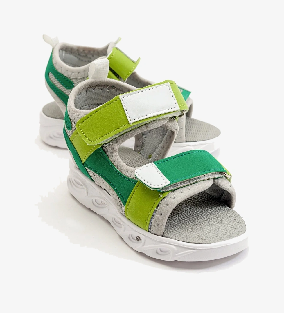 Erkek Çocuk Yeşil Işıklı Anatomik Hafif Spor Sandalet