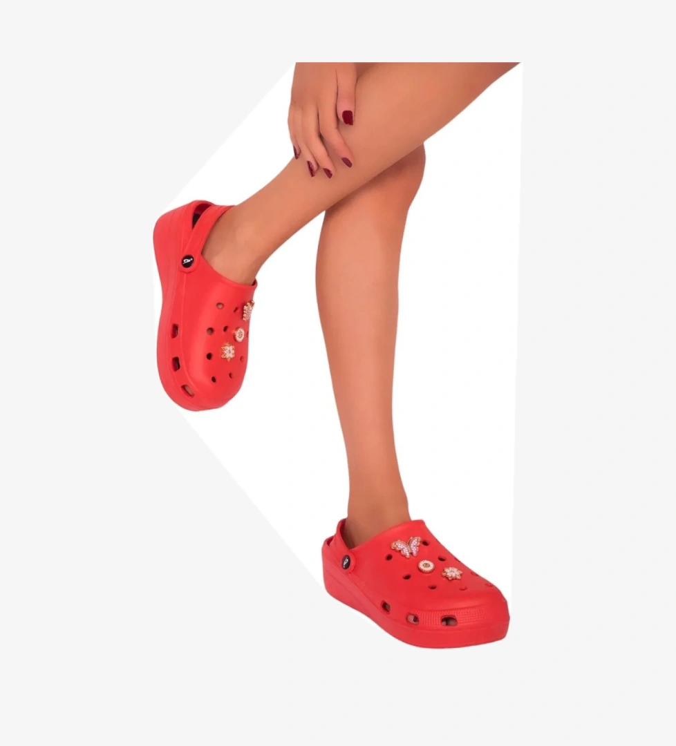 Yüksek Taban Aksesuarlı Kadın Sandalet KIRMIZI