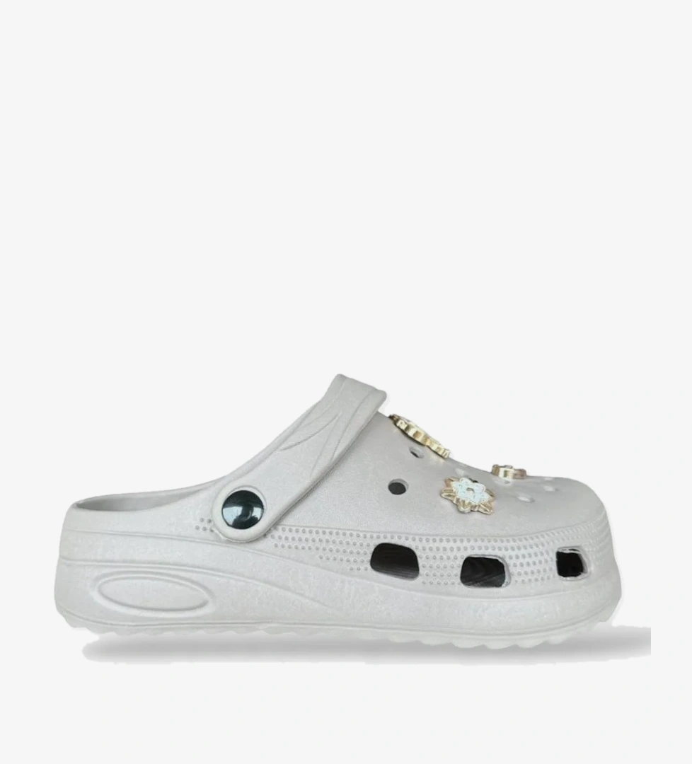 Liger Yüksek Taban Aksesuarlı Kadın Sandalet model görseli