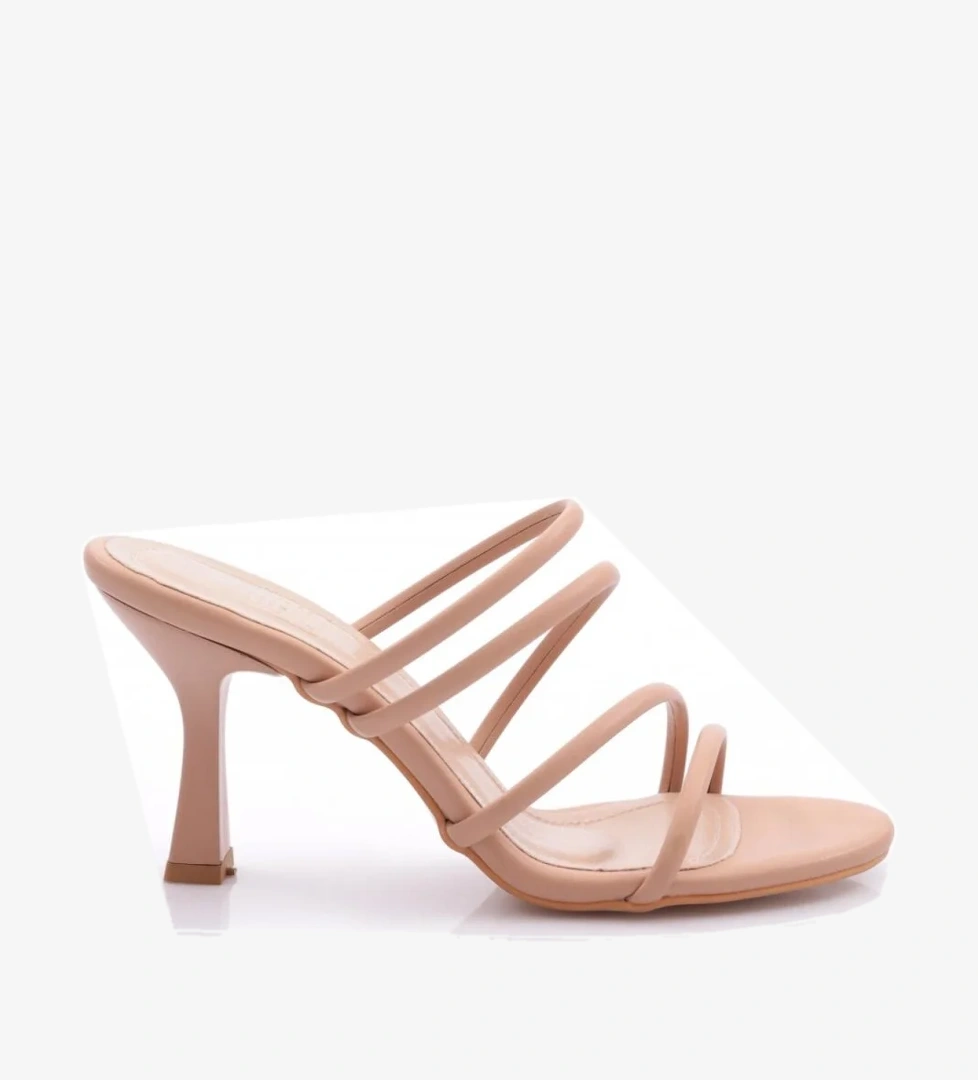 Dgn 925 Kadin Şerit Detayli Topuklu Terlik model görseli