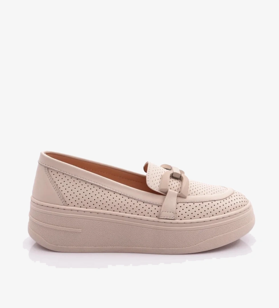 Dgn 480 Kadin Metal Tokali Loafer Ayakkabi model görseli