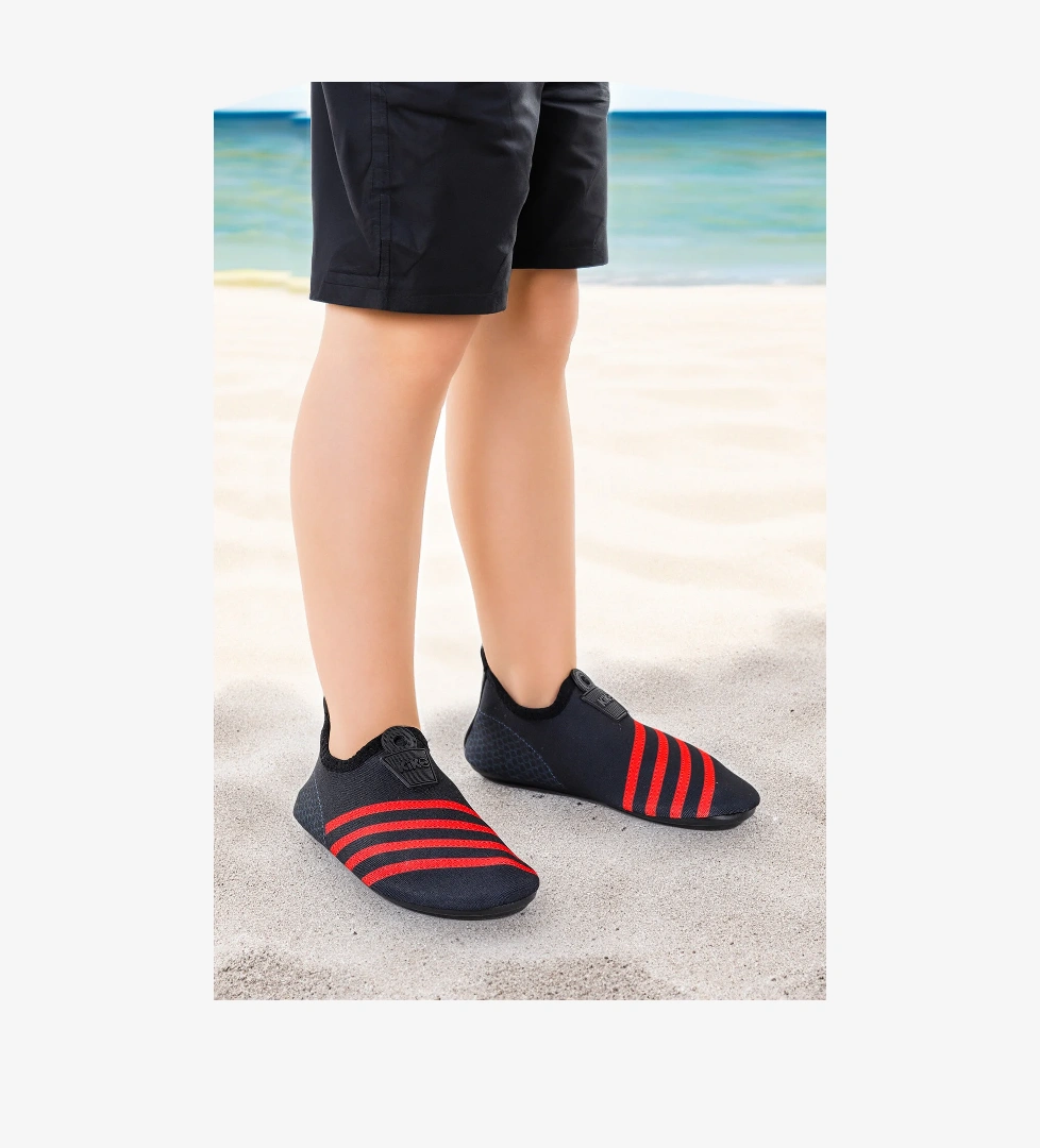 Enigma Havuz Plaj Erkek Çocuk Deniz Ayakkabısı Siyah - Kırmızı