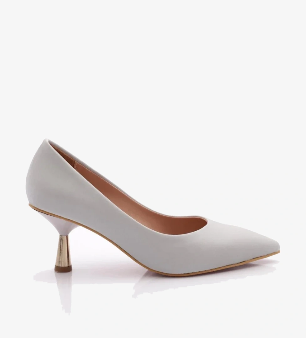 340-1 Kadin Sivri Burun Parmak Dekolteli Topuklu Ayakkabi