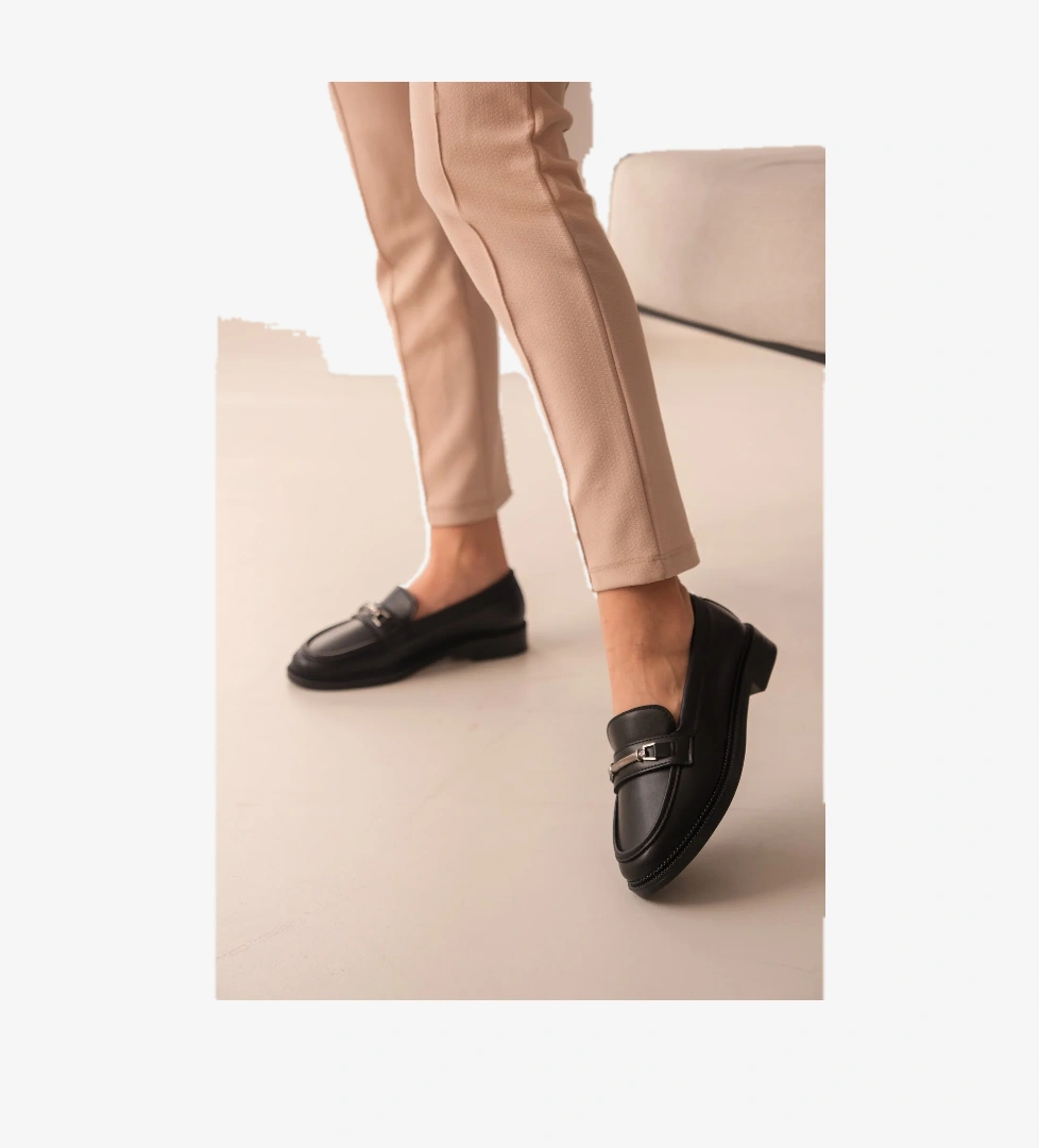 Divolya Judi Siyah Tokalı Deri İnce Taban (3cm) Loafer Kadın Ayakkabı model görseli