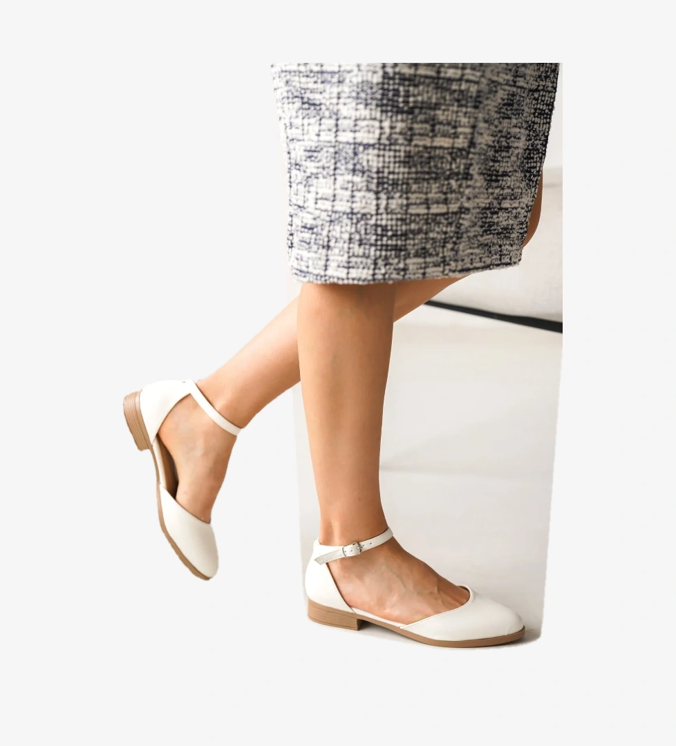 Tena Beyaz Bilekten Bantlı Günlük Kullanım Babet