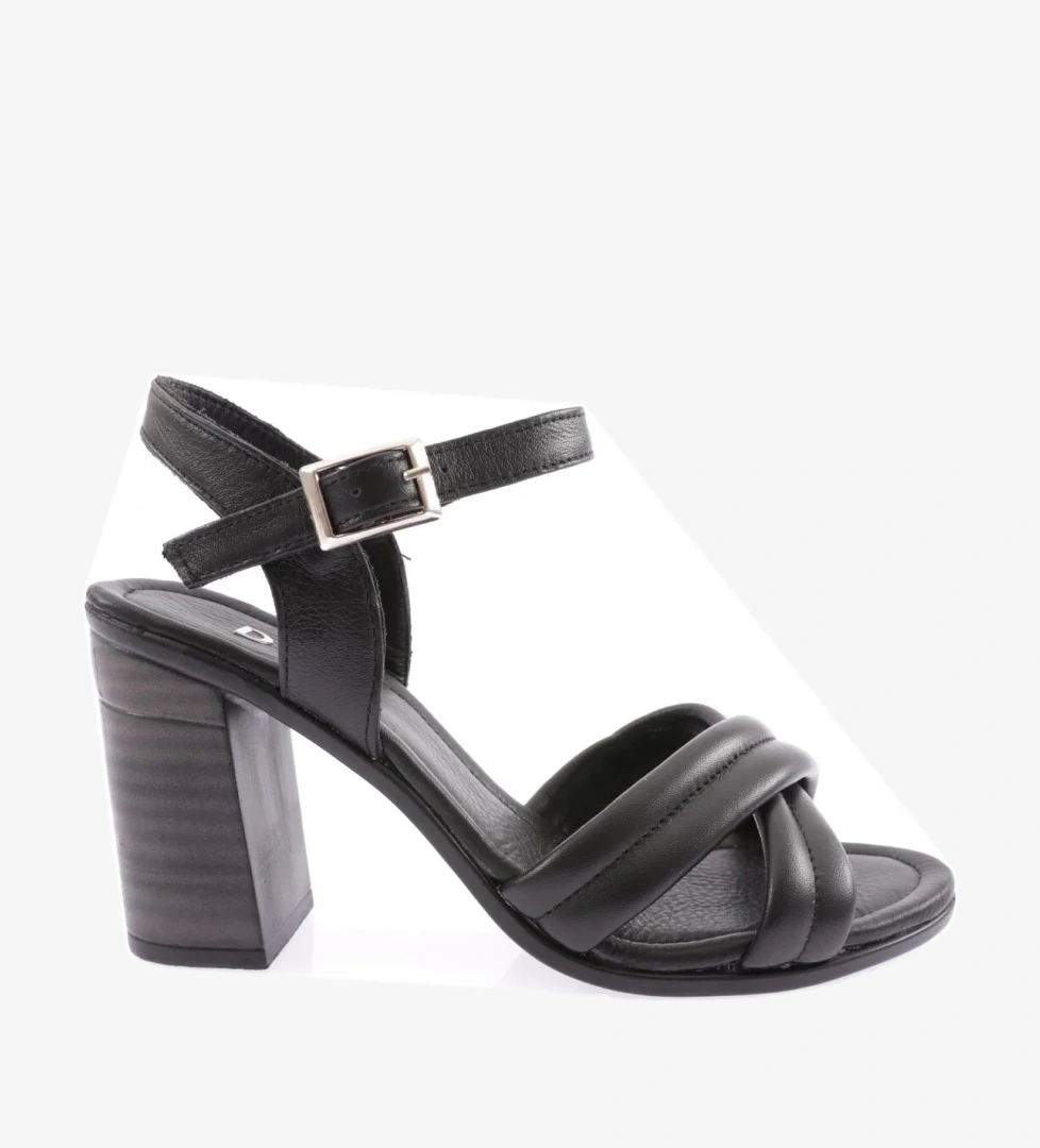 17-06 23Y Kadin Çapraz Bantli Bilekten Bağli Topuklu Sandalet - Görsel 1