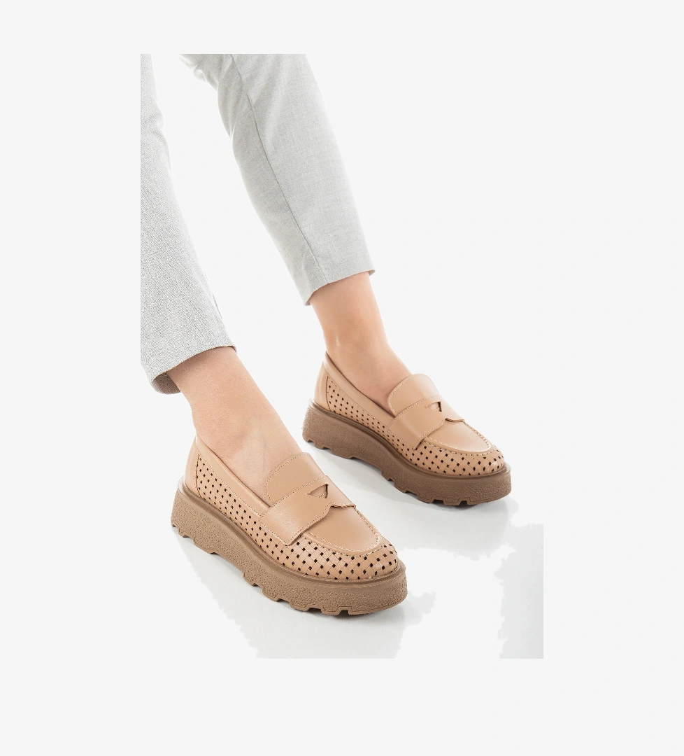 Kadın Nude Rahat Kalıp Kalın Poli Taban Şerit Desenli Loafer