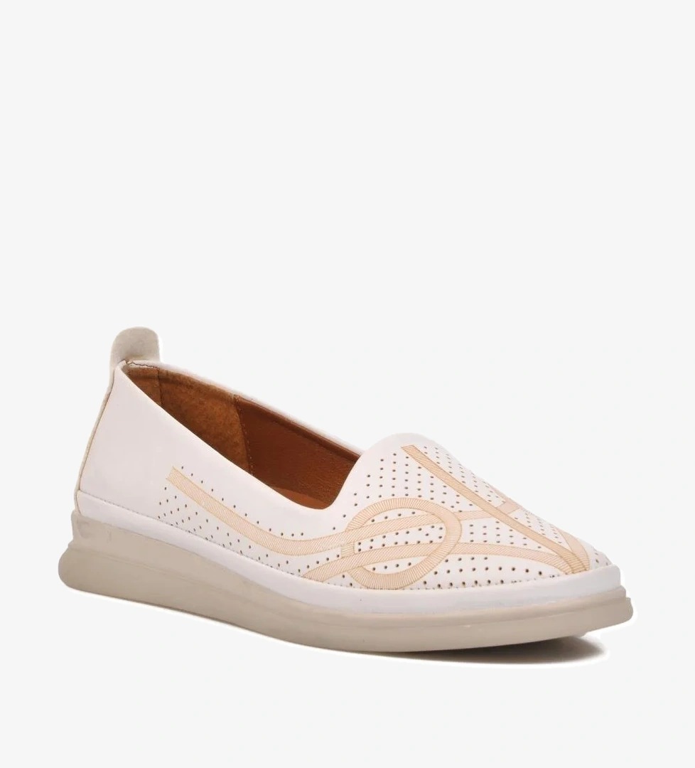 Ayakmod Beyaz Casual Kadın Günlük 6005 Ayakkabı model görseli