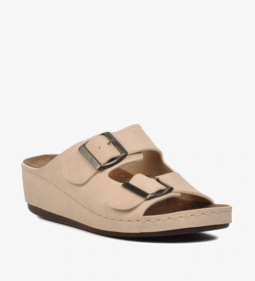 Ayakmod 09-978 Bej Kadın Dolgu Topuk Terlik model görseli