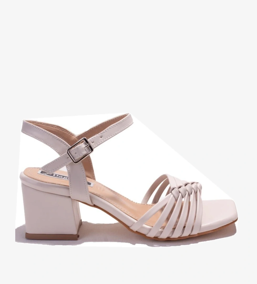 Dagoster Dza07-928055 Ten Siyah Klasik Topuklu Kadın Ayakkabı model görseli