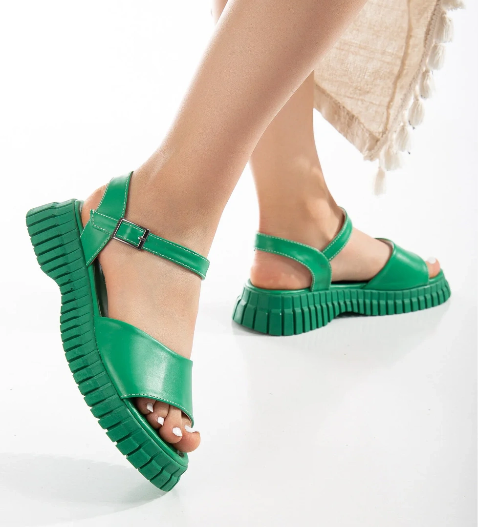 Kadın Yeşil Kalın Poli Taban Bilekten Bağlamalı Tek Bantlı Sandalet